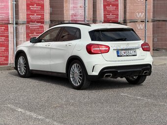 Mercedes-Benz GLA 220 d 4matic automat - 4