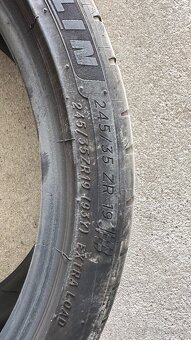 Michelin Pilot sport 4s 245/35 R19 - 4