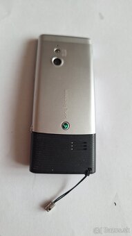 Sony ericsson J10i2 top stav - 4