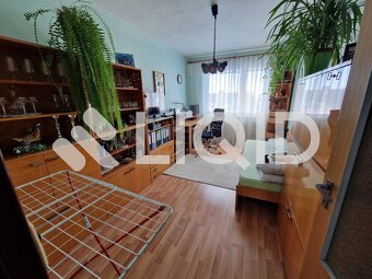 4izbovy 81m2 s balkonom - 4