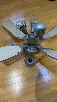 Predam stropný Ventilator z osvetlením vy výbornom stave. - 4