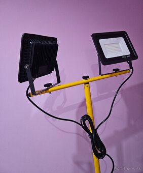 Led reflektory na stojane 2×50w -2×100w - 4