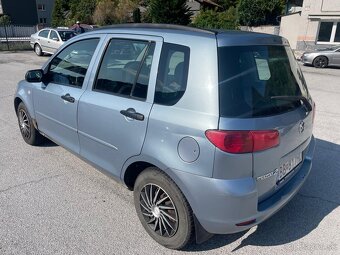 Mazda 2 - 4