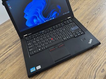 15"/Lenovo/Notebook/i5/6GB RAM/256GB SSD/Intel HD grafika 2 - 4