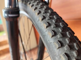 Predám bicykel Trek Marlin 7 - 4