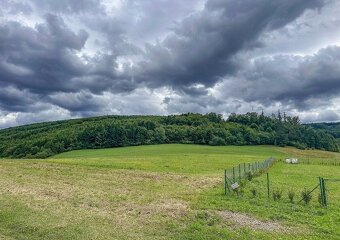 Investičný pozemok v tichej lokalite 2285 m², T. Štiavnička - 4