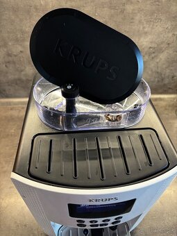 Predám plnoautomatický kávovar Krups - 4