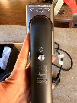 Ručný naparovač odevov - 4