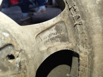 BMW 1x disk+pneu - 4