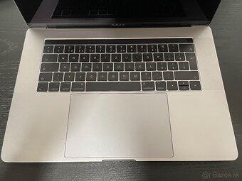 MacBook Pro Touchbar 15-inch, 2017 - 4