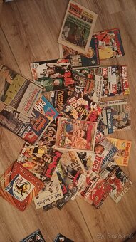 Staré bedekre z hokeja a futbalu F1, hokej, futbal, plagáty - 4