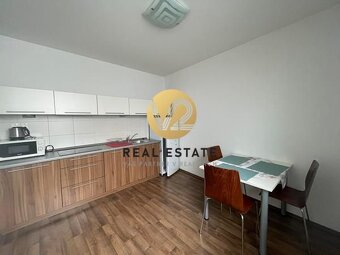 NA PRENÁJOM 2-izbový byt Nitra - centrum, s garážovým státím - 4