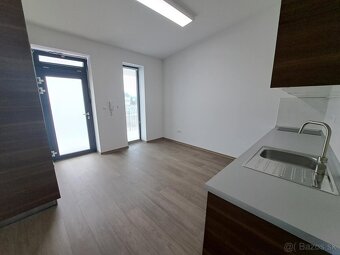 Veľký 1 izbový byt, Martin - Centrum. - 4