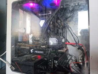 Xenon 16 jadier, 45MB cache, 32GB RAM, GTX 1080 - 4