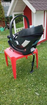 Cybex aton 5 + isofix - 4