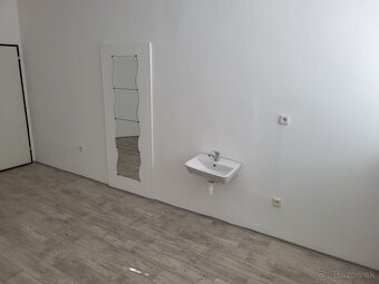 Prenájom kancelárskych priestorov - Galanta - 4