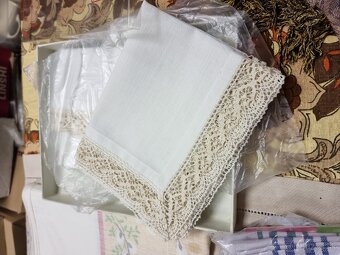 Predám obrusy a decky - 4
