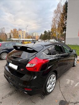 Ford Focus ST - 4