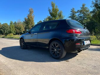 Alfa Romeo 147 JTD 85kW - 4