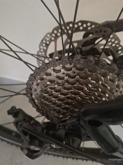 Predám KTM Itero CROSS 28er/Sko-46 cm/3x10, odpruzena vidla - 4