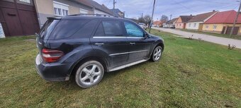 Predam mercedes ml 320 cdi 165kw cena 3000 e - 4