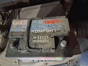 Predam autobateriu 60 ah - 4