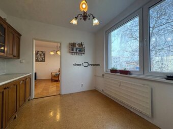 Na predaj: Veľký 3 ib v CENTRE + BALKON + ŠATNIK + ŠPAJZA + - 4