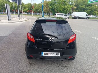Predám Mazda 2 rok výroby 2008 - 4