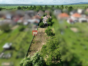 Na PREDAJ veľkorysý pozemok so starším domom v obci Dolné Or - 4