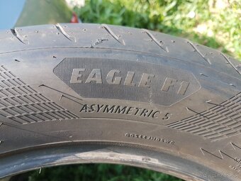 18'' Letne pneu 235/55R18V GoodYear Eagle F1 - 4