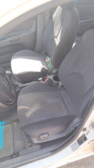 Kia Rio 1.4.. - 4