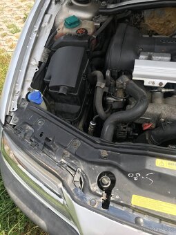 V CENE JE AJ PREPIS predam volvo s80 2,0turbo benzin 120kw - 4