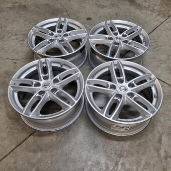 Nissan disky 5x114,3 R16 6,5J ET40 - 4