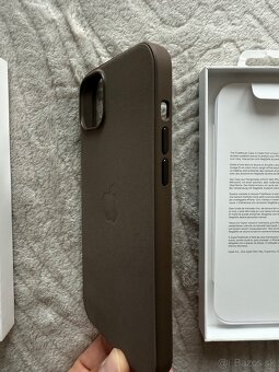 NOVÝ kryt pre Apple 15 Plus tkaninový - béžový - 4