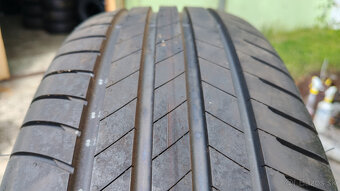 Letné pneu 215/60 R17 --- BRIDGESTONE - 4