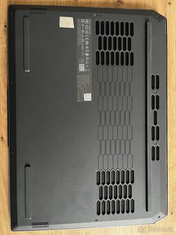 Lenovo LOQ 15IAX9 herný notebook - 4
