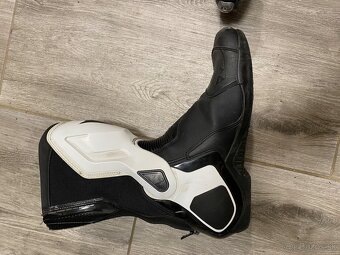 Dainese torque D1 out 44 - 4