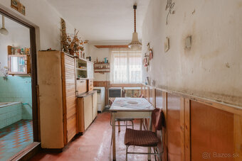 Na predaj investičný dom pri lyžiarskom vleku v Oščadnici - 4