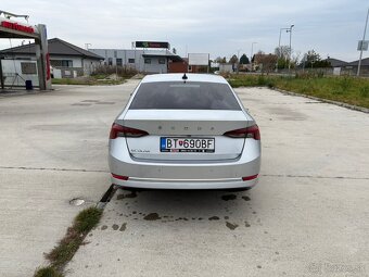 Predam Škoda octavia IV 2.0 TDI 2021 - 4