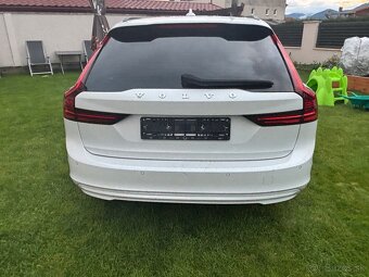 Volvo V90 B4 Momentum PRO 2022 - 4