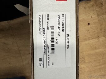 Tryska originál Toyota 2.2 dcat vstrekovač - 4