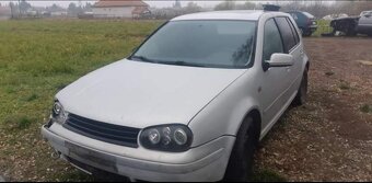 Golf 4 - 4