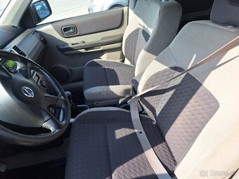 NISSAN X TRAIL 2,2 DIESEL 100KW 4X4 ŤAŽNÉ KLÍMA - 4