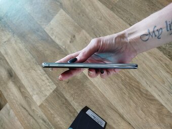 Samsung s10 - 4