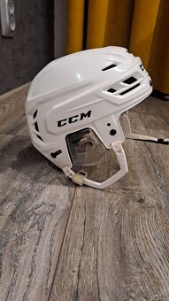 Prilba CCM tacks 310 - 4