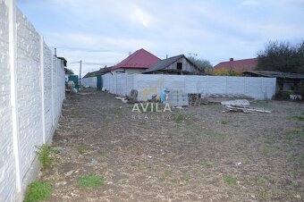 REZERVOVANÝ: zaujímavý stavebný pozemok 898m2 - Mostová - 4