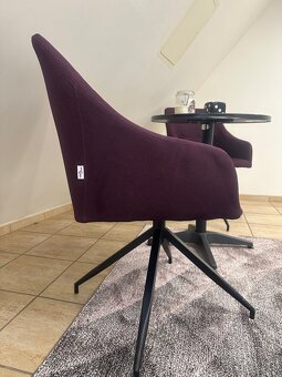Fialová stolička - 4