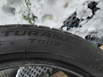 2x Bridgestone 225/45R18 - 4