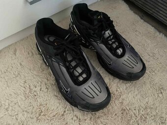 NIKE AIR MAX TN TUNED - 4