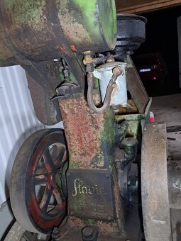 Stabilný motor Slavia - 4